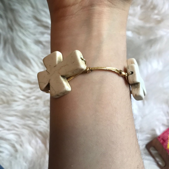 FIVE BRACELET BUNDLE - Picture 2 of 8